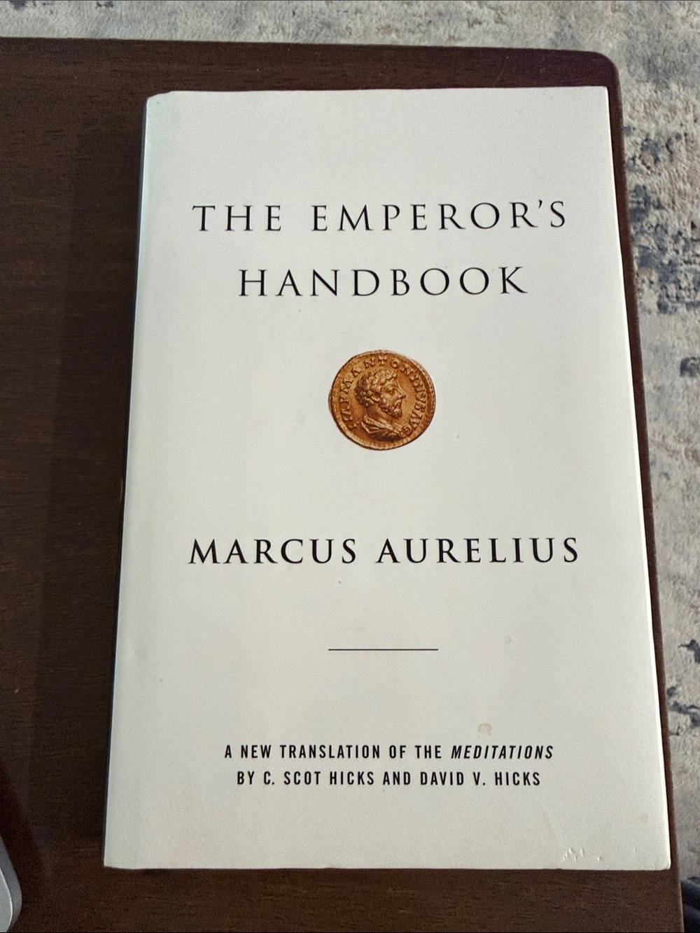 The Emperor's Handbook by Marcus Aurelius - White Cover